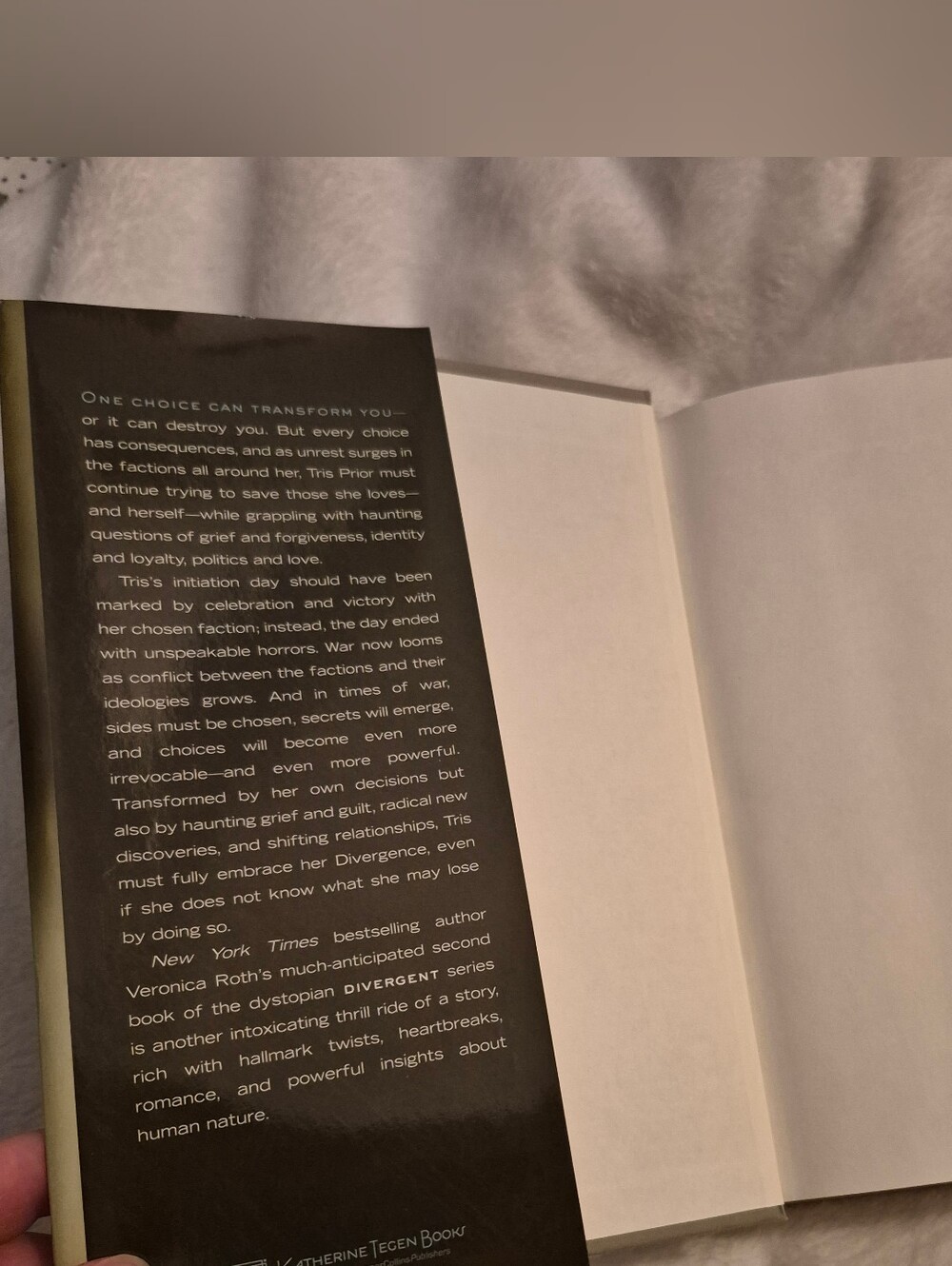 Insurgent By Veronica Roth Hardback Book - Picture 2 of 6
